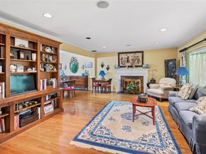 221 Somerset Drive, Hewlett NY 11557