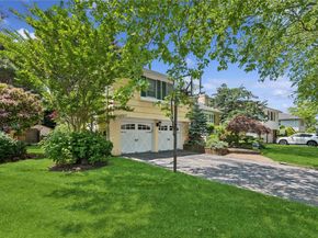221 Somerset Drive, Hewlett NY 11557