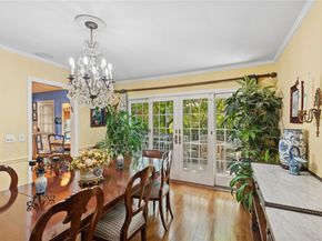 221 Somerset Drive, Hewlett NY 11557