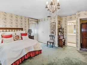 221 Somerset Drive, Hewlett NY 11557