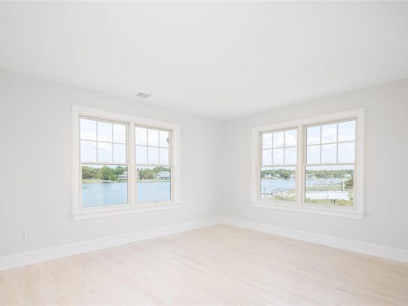 7 Convent Lane, Center Moriches NY 11934