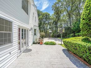 11 Country Squire Court, Dix Hills NY 11746