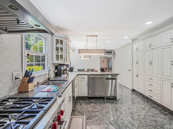 11 Country Squire Court, Dix Hills NY 11746