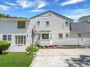 11 Country Squire Court, Dix Hills NY 11746