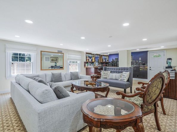 11 Country Squire Court, Dix Hills NY 11746