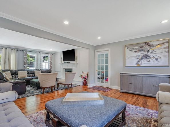 11 Country Squire Court, Dix Hills NY 11746