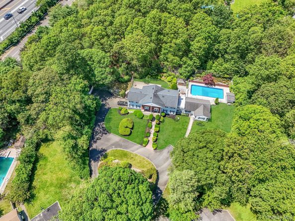 11 Country Squire Court, Dix Hills NY 11746