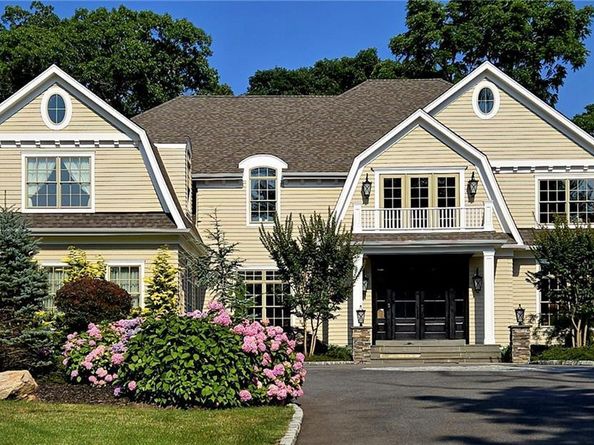 19 Meadow Glen Road, Fort Salonga NY 11768