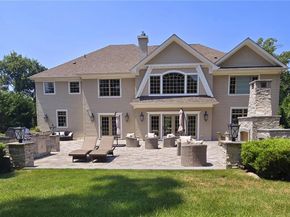 19 Meadow Glen Road, Fort Salonga NY 11768
