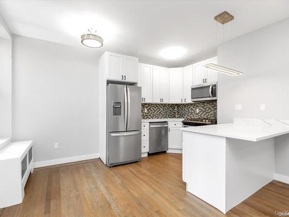 160-15 Powells Cove Boulevard B103, Beechhurst NY 11357