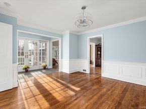 38 Mason Drive, Manhasset NY 11030