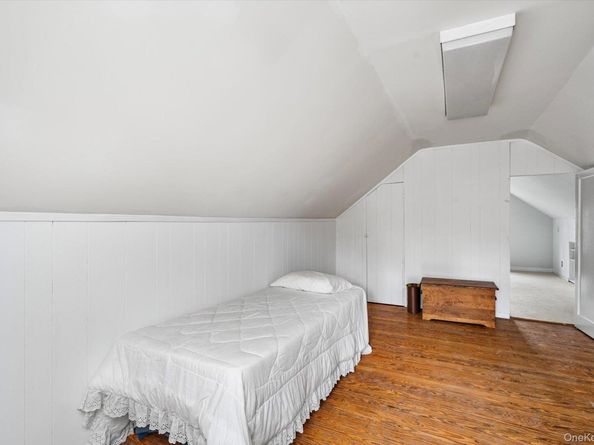 38 Mason Drive, Manhasset NY 11030