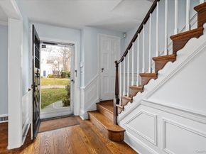 38 Mason Drive, Manhasset NY 11030