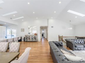 7 Dunhill Road, Manhasset Hills NY 11040