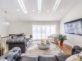 7 Dunhill Road, Manhasset Hills NY 11040