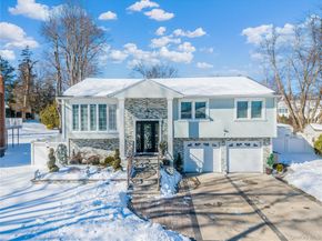 7 Dunhill Road, Manhasset Hills NY 11040
