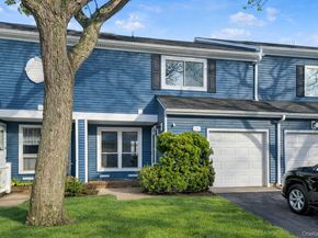 100 Baker Court 113, Island Park NY 11558