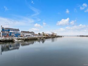 100 Baker Court 113, Island Park NY 11558