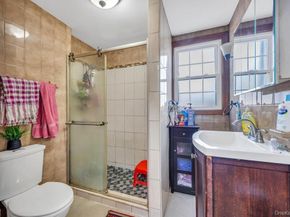 91-13 184th Street, Hollis NY 11423