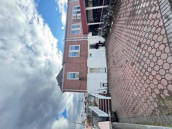 7291 Calamus Avenue, Woodside NY 11377