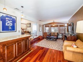 136 Greenway Road, Lido Beach NY 11561