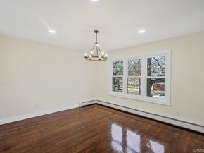 95 Berkshire Drive, Farmingville NY 11738