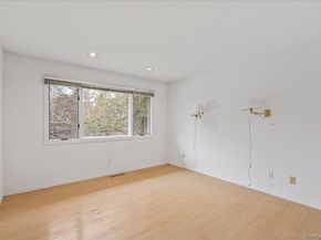 Undisclosed Address #951406, Westhampton NY 11977