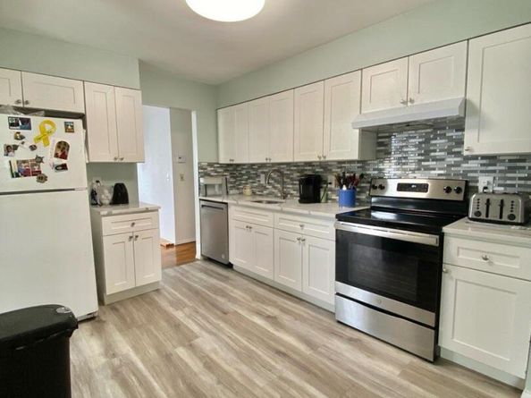 55 Parkway Avenue, Amityville NY 11701