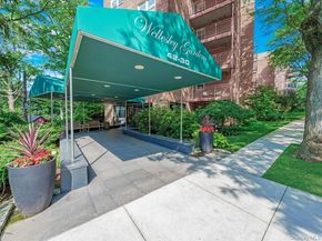 42-30 Douglaston Parkway 2P, Douglaston NY 11363