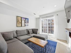 23-23 30th Road 3A, Astoria NY 11102