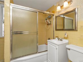 27 Deepdale Parkway, Roslyn Heights NY 11577