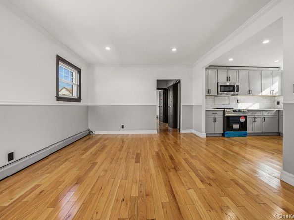 118-27 201st Street, Saint Albans NY 11412