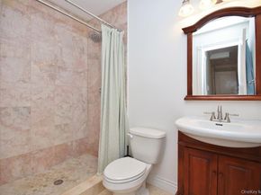 88 Broadway PH1, Ossining NY 10562