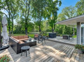 2 Yukon Drive, Woodbury NY 11797