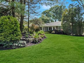 2 Yukon Drive, Woodbury NY 11797