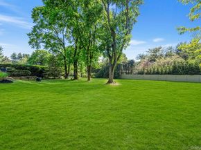2 Yukon Drive, Woodbury NY 11797
