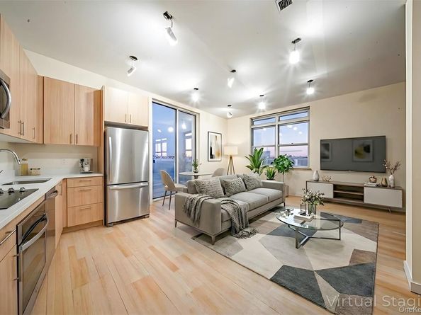 14-34 110th Street 7C, College Point NY 11356