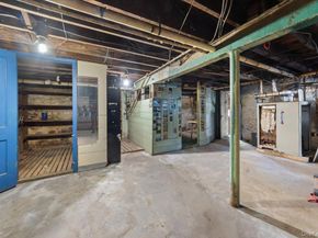 310 W 263rd Street, Bronx NY 10471