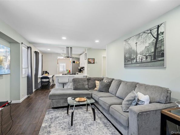 508 Michigan Street, Ronkonkoma NY 11779