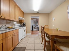 1 Arrowood Lane Lane, Melville NY 11747