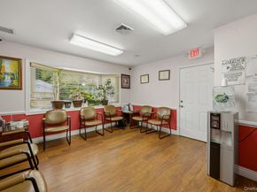 1 Arrowood Lane Lane, Melville NY 11747