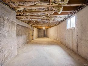 1 Arrowood Lane Lane, Melville NY 11747