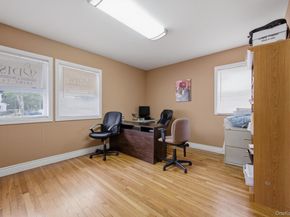 1 Arrowood Lane Lane, Melville NY 11747