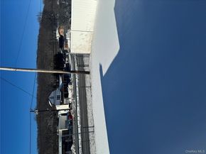 1 Arrowood Lane Lane, Melville NY 11747