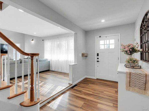 37 Weichers Avenue, Ronkonkoma NY 11779