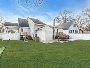 37 Weichers Avenue, Ronkonkoma NY 11779