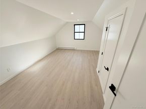 89 Oak Avenue, Shirley NY 11967