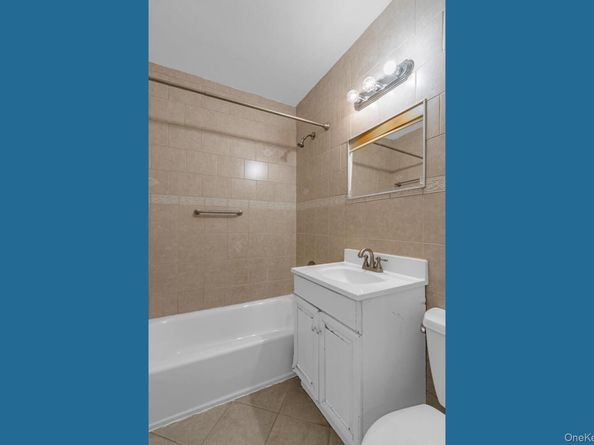 211-40 18th Avenue 6C, Bayside NY 11360