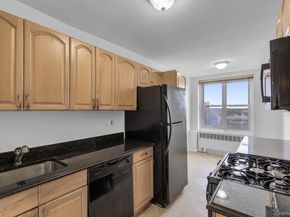 211-40 18th Avenue 6C, Bayside NY 11360