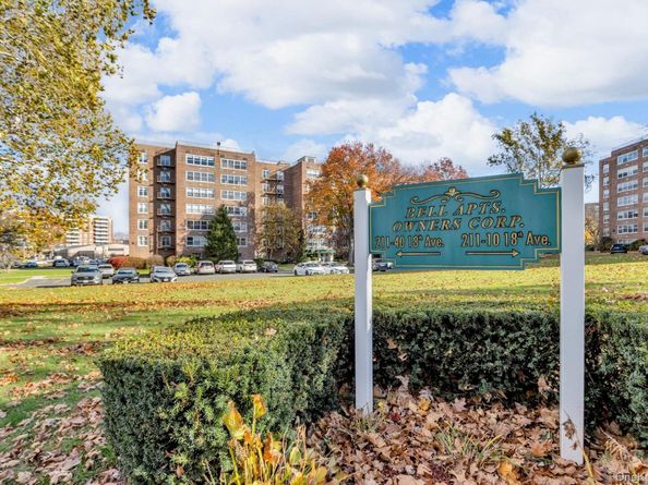 211-40 18th Avenue 6C, Bayside NY 11360
